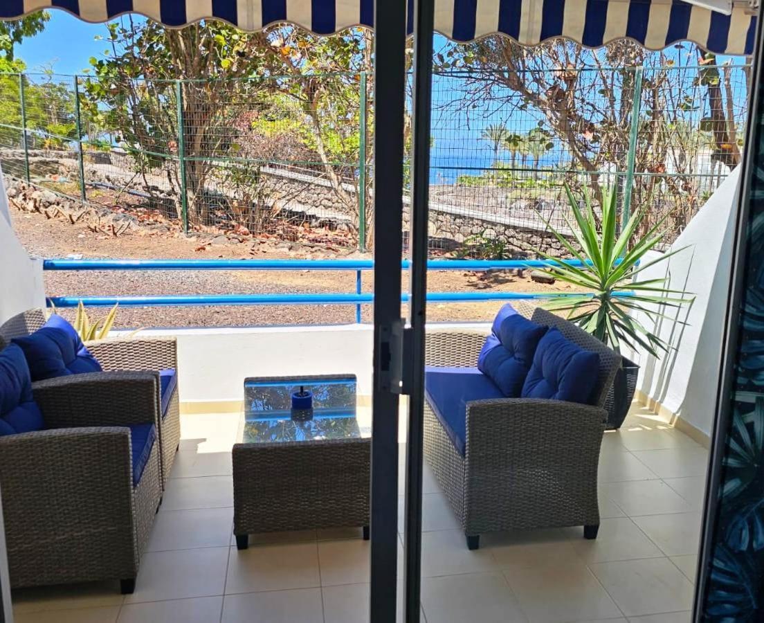 Blue Bay Paradise - Beach Front Apartment With Sea View Плайя-Парайсо Екстер'єр фото